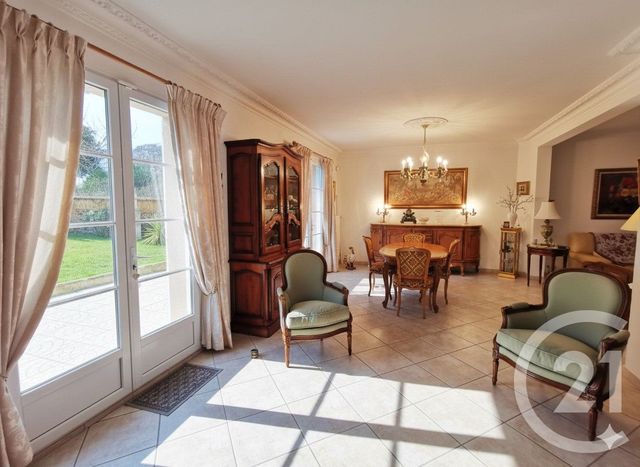 maison à vendre - 7 pièces - 167.0 m2 - EPERNON - 28 - CENTRE - Century 21 Universal Demeure