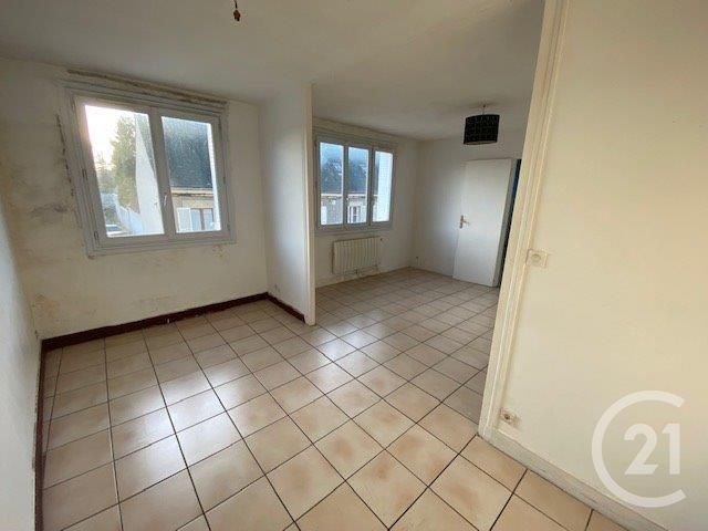Appartement F3 à vendre - 3 pièces - 46.0 m2 - EPERNON - 28 - CENTRE - Century 21 Universal Demeure