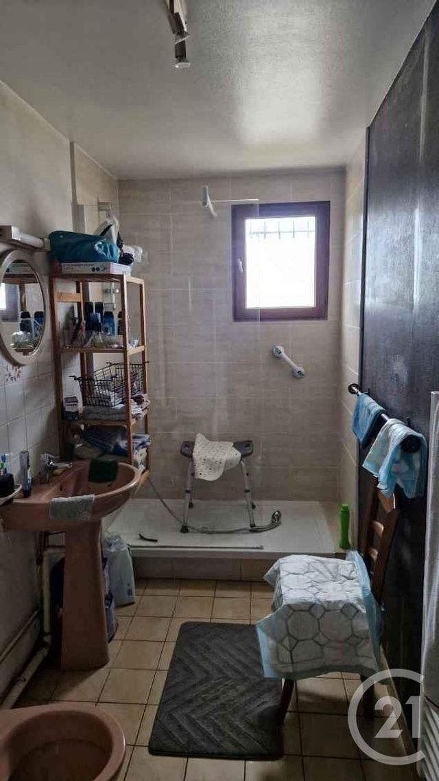 Appartement Studio à vendre - 1 pièce - 25.98 m2 - MAINTENON - 28 - CENTRE - Century 21 Universal Demeure