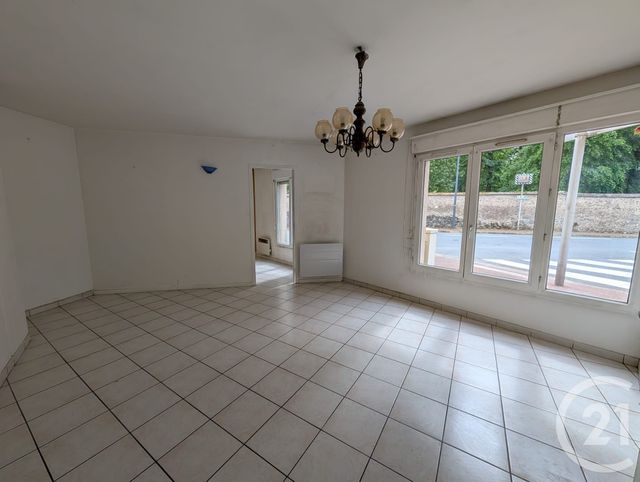 Appartement F4 à vendre - 4 pièces - 72.98 m2 - EPERNON - 28 - CENTRE - Century 21 Universal Demeure