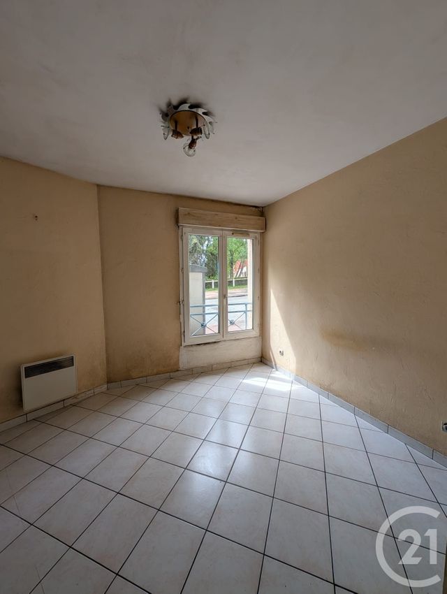 Appartement F4 à vendre - 4 pièces - 72.98 m2 - EPERNON - 28 - CENTRE - Century 21 Universal Demeure