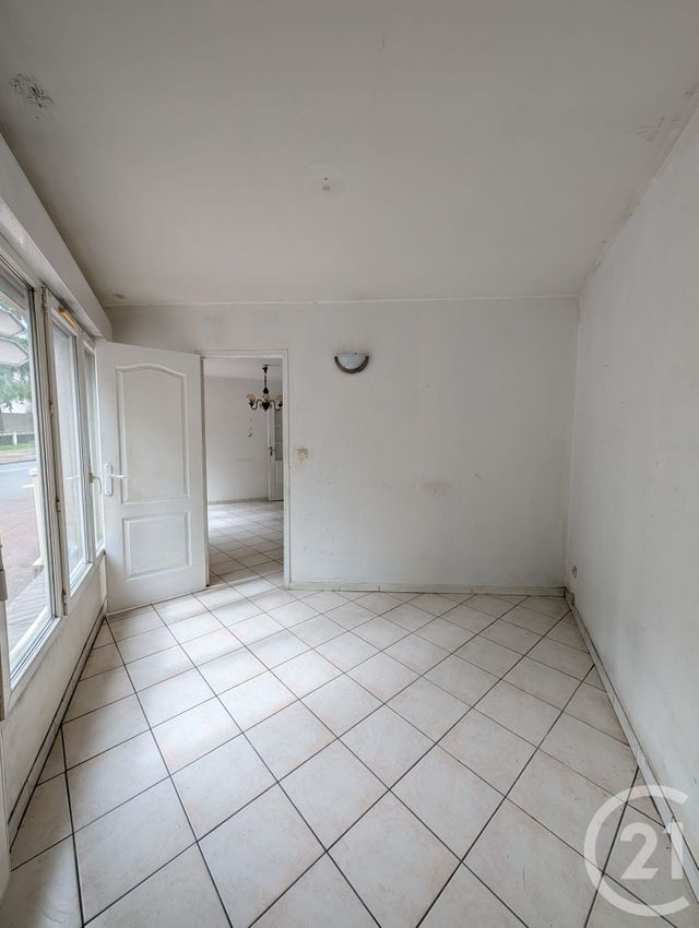 Appartement F4 à vendre - 4 pièces - 72.98 m2 - EPERNON - 28 - CENTRE - Century 21 Universal Demeure