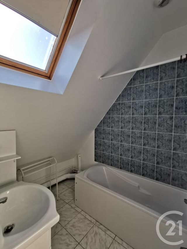 Appartement F3 à vendre - 3 pièces - 58.75 m2 - EPERNON - 28 - CENTRE - Century 21 Universal Demeure