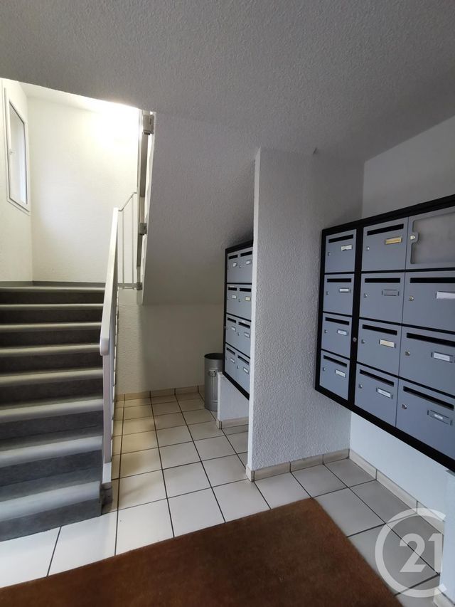 Appartement F3 à vendre - 3 pièces - 62.87 m2 - EPERNON - 28 - CENTRE - Century 21 Universal Demeure