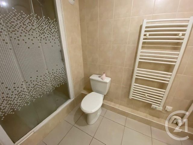 Appartement F2 à vendre - 2 pièces - 40.23 m2 - EPERNON - 28 - CENTRE - Century 21 Universal Demeure