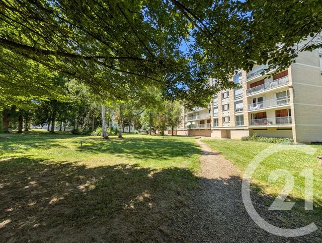 Appartement F2 à vendre EPERNON