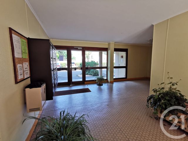 Appartement F2 à vendre - 2 pièces - 39.59 m2 - EPERNON - 28 - CENTRE - Century 21 Universal Demeure