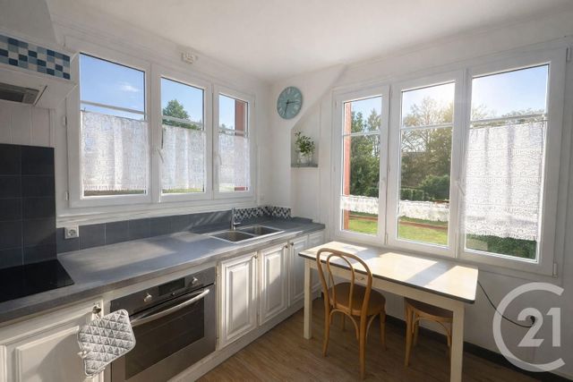 maison à vendre - 7 pièces - 127.0 m2 - RAMBOUILLET - 78 - ILE-DE-FRANCE - Century 21 Universal Demeure