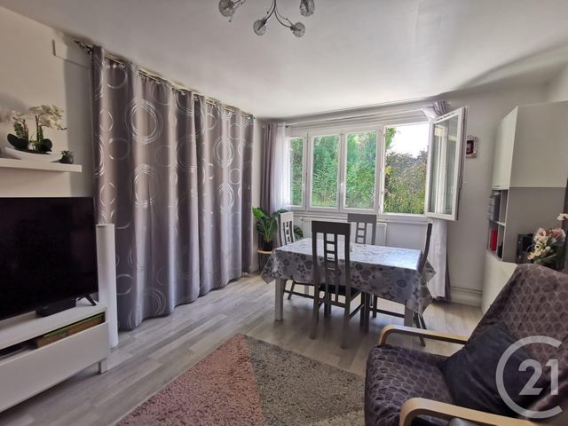 Appartement F4 à vendre - 4 pièces - 78.41 m2 - EPERNON - 28 - CENTRE - Century 21 Universal Demeure