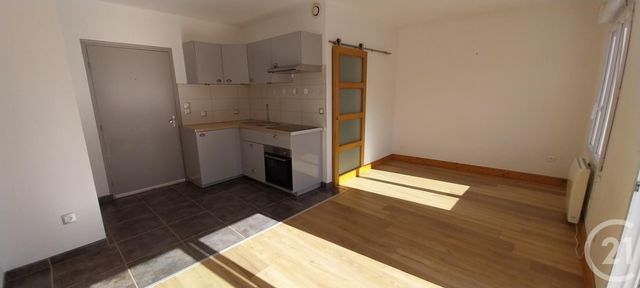 Appartement Studio à vendre - 1 pièce - 25.62 m2 - EPERNON - 28 - CENTRE - Century 21 Universal Demeure