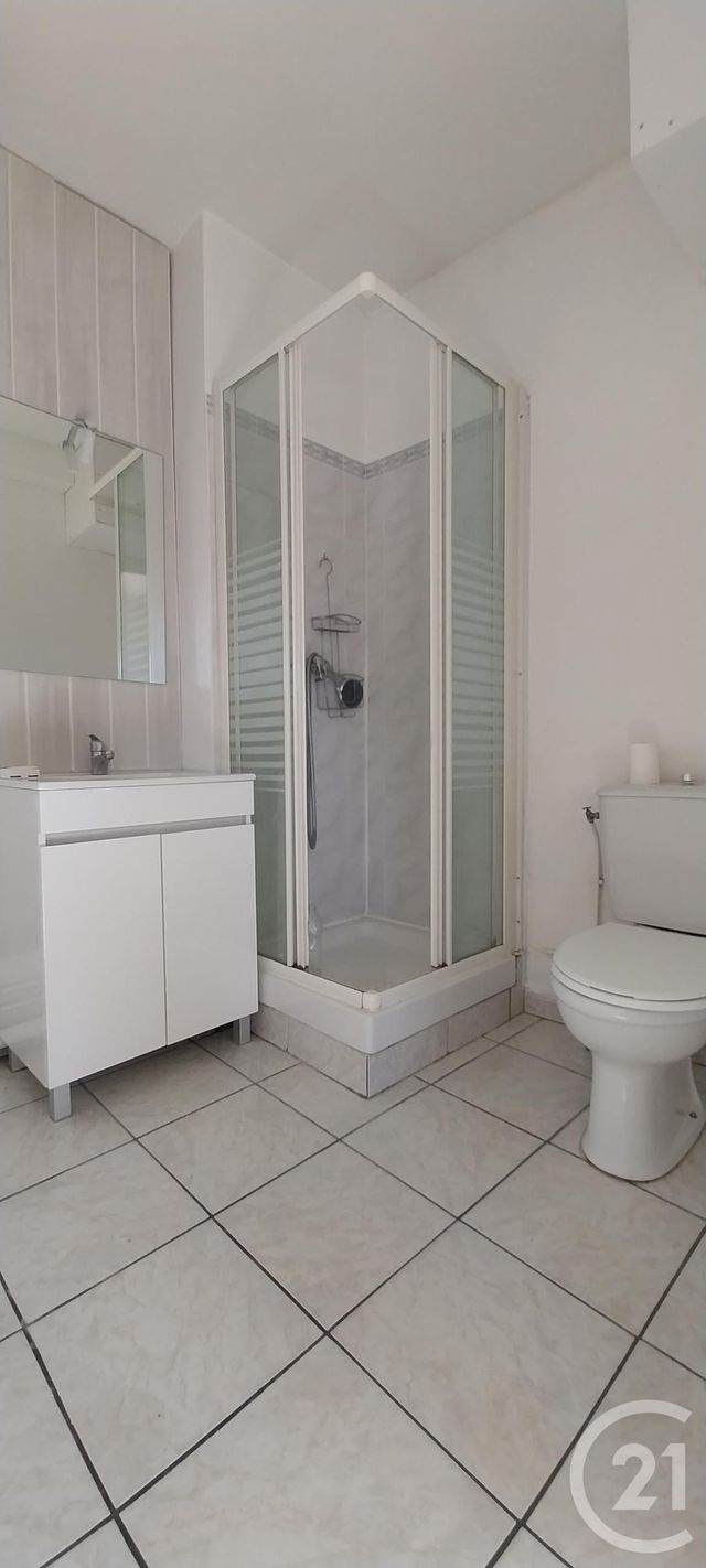 Appartement Studio à vendre - 1 pièce - 25.62 m2 - EPERNON - 28 - CENTRE - Century 21 Universal Demeure