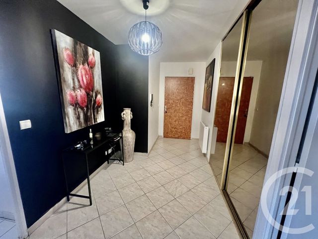 Appartement F6 à vendre - 6 pièces - 180.65 m2 - EPERNON - 28 - CENTRE - Century 21 Universal Demeure