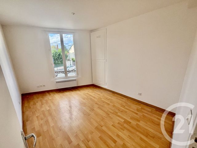 Appartement F3 à vendre - 3 pièces - 43.61 m2 - MAINTENON - 28 - CENTRE - Century 21 Universal Demeure