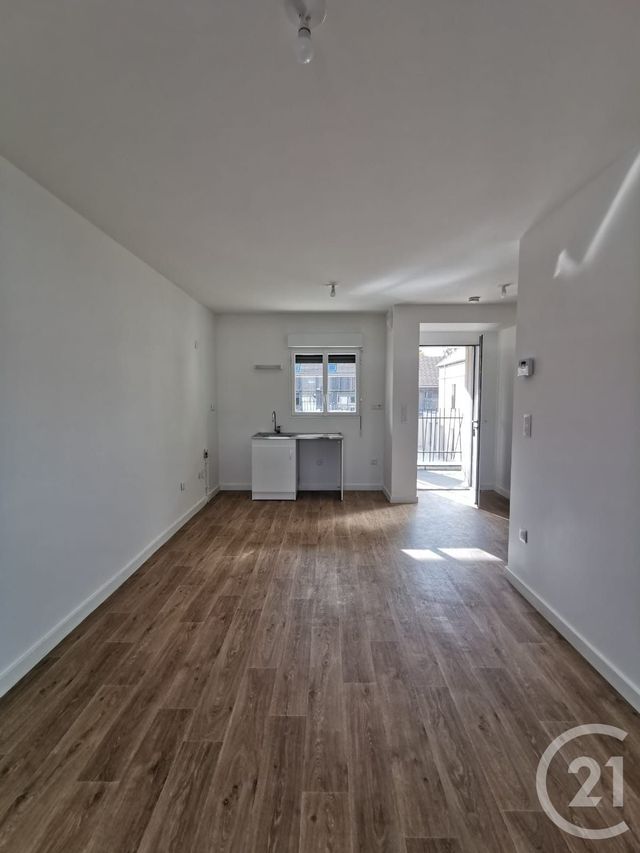 Afficher la photo en grand Appartement F2 à vendre - 2 pièces - 37.07 m2 - EPERNON - 28 - CENTRE - Century 21 Universal Demeure