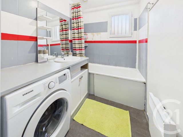 maison à vendre - 5 pièces - 87.0 m2 - NOGENT LE ROI - 28 - CENTRE - Century 21 Universal Demeure