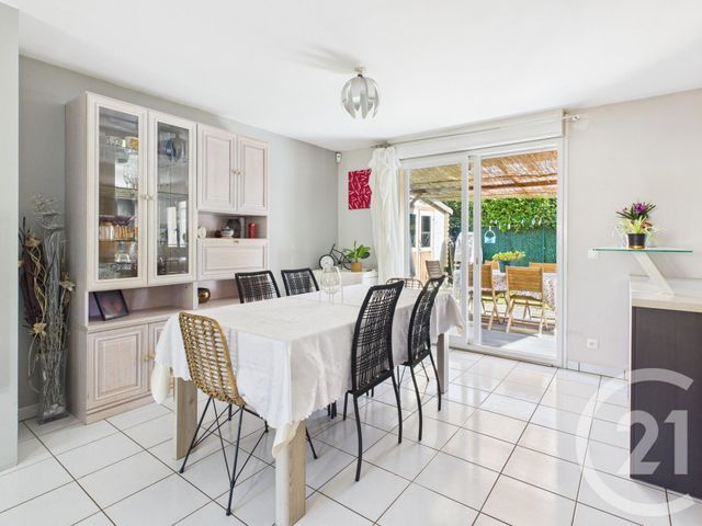 maison à vendre - 5 pièces - 87.0 m2 - NOGENT LE ROI - 28 - CENTRE - Century 21 Universal Demeure