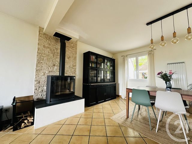 Afficher la photo en grand maison à vendre - 7 pièces - 142.0 m2 - ST ARNOULT EN YVELINES - 78 - ILE-DE-FRANCE - Century 21 Universal Demeure