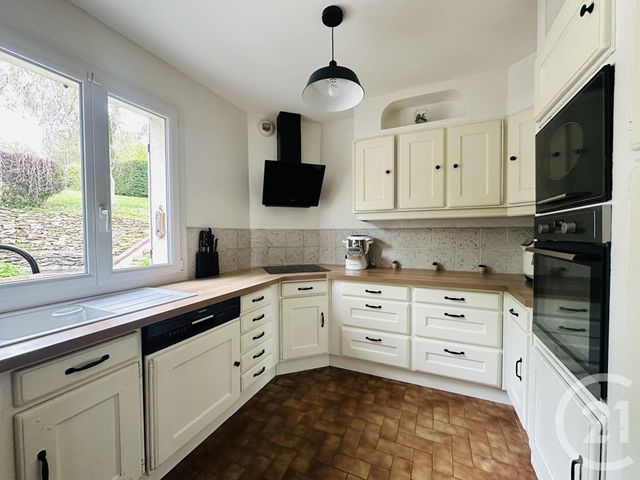 Afficher la photo en grand maison à vendre - 7 pièces - 142.0 m2 - ST ARNOULT EN YVELINES - 78 - ILE-DE-FRANCE - Century 21 Universal Demeure