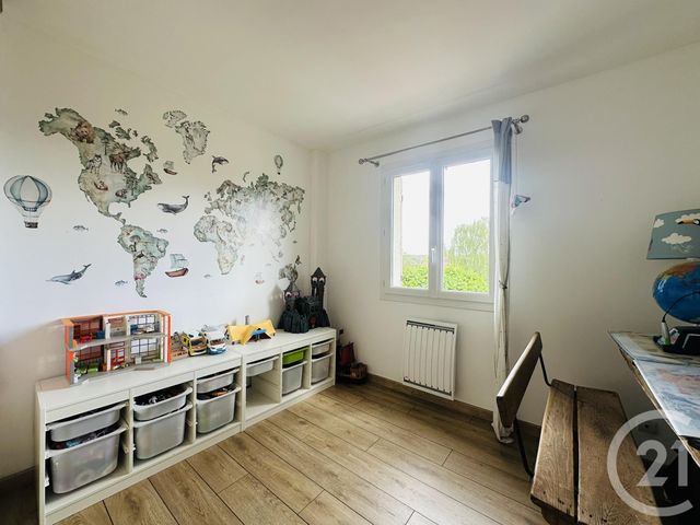 Afficher la photo en grand maison à vendre - 7 pièces - 142.0 m2 - ST ARNOULT EN YVELINES - 78 - ILE-DE-FRANCE - Century 21 Universal Demeure