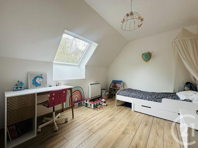 Afficher la photo en grand maison à vendre - 7 pièces - 142.0 m2 - ST ARNOULT EN YVELINES - 78 - ILE-DE-FRANCE - Century 21 Universal Demeure