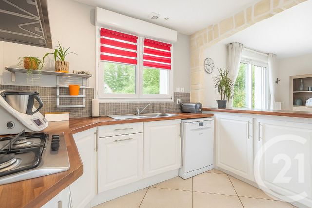 maison à vendre - 8 pièces - 162.0 m2 - PIERRES - 28 - CENTRE - Century 21 Universal Demeure