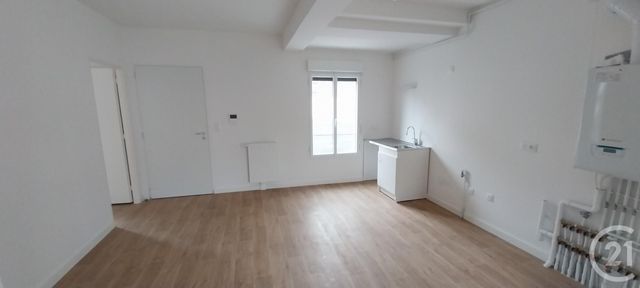 Appartement F4 à vendre - 4 pièces - 72.4 m2 - EPERNON - 28 - CENTRE - Century 21 Universal Demeure