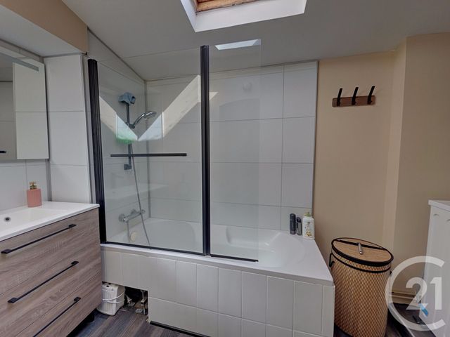 Appartement F4 à vendre - 4 pièces - 105.52 m2 - MAINTENON - 28 - CENTRE - Century 21 Universal Demeure