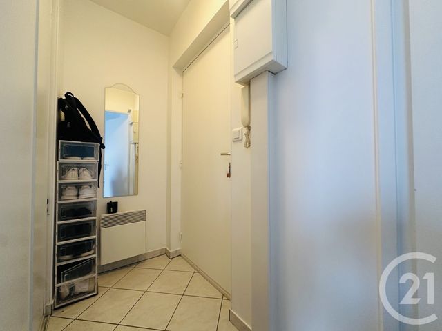 Appartement F1 à vendre - 1 pièce - 26.6 m2 - EPERNON - 28 - CENTRE - Century 21 Universal Demeure