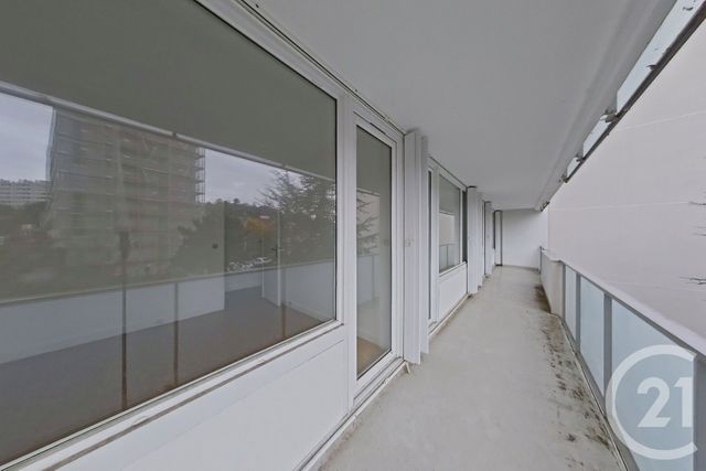 Appartement F4 à vendre - 4 pièces - 66.04 m2 - ST GERMAIN EN LAYE - 78 - ILE-DE-FRANCE - Century 21 Universal Demeure