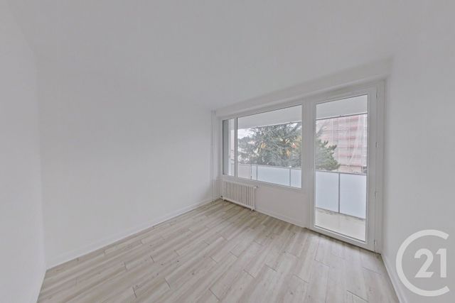 Appartement F4 à vendre - 4 pièces - 66.04 m2 - ST GERMAIN EN LAYE - 78 - ILE-DE-FRANCE - Century 21 Universal Demeure