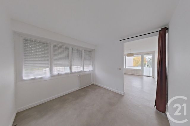 Appartement F4 à vendre - 4 pièces - 66.04 m2 - ST GERMAIN EN LAYE - 78 - ILE-DE-FRANCE - Century 21 Universal Demeure