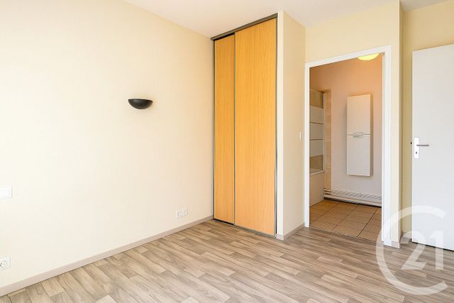Appartement F2 à vendre - 2 pièces - 39.45 m2 - EPERNON - 28 - CENTRE - Century 21 Universal Demeure