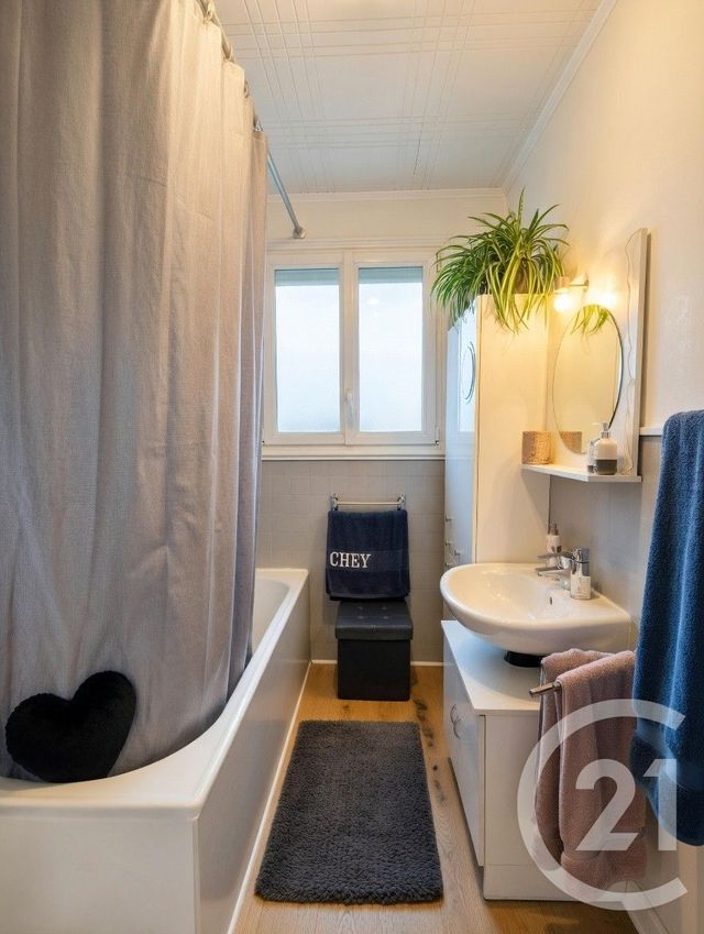 maison à vendre - 8 pièces - 137.0 m2 - EPERNON - 28 - CENTRE - Century 21 Universal Demeure