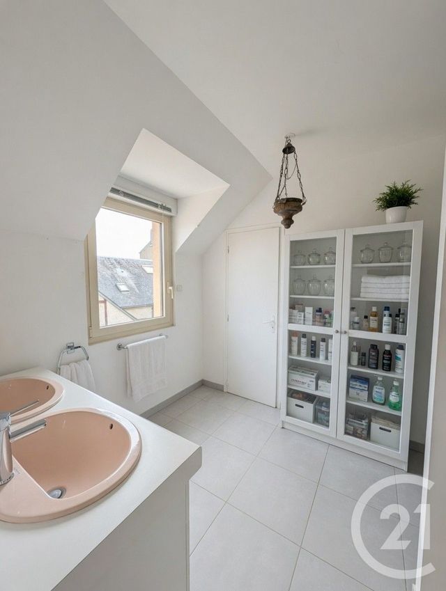 maison à vendre - 7 pièces - 206.17 m2 - EPERNON - 28 - CENTRE - Century 21 Universal Demeure