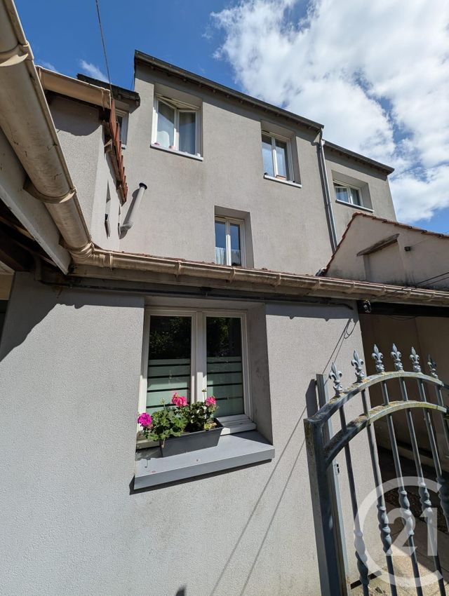 Immeuble à vendre EPERNON