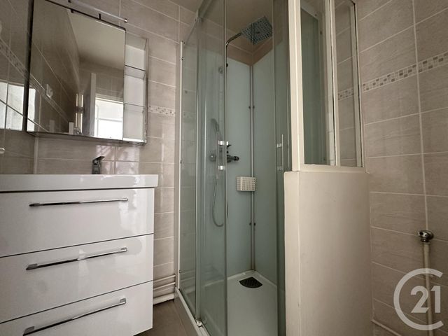 Appartement F3 à vendre - 3 pièces - 57.9 m2 - EPERNON - 28 - CENTRE - Century 21 Universal Demeure