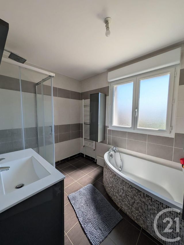 maison à vendre - 5 pièces - 100.77 m2 - AUNEAU BLEURY ST SYMPHORIEN - 28 - CENTRE - Century 21 Universal Demeure