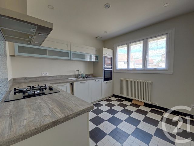 maison à vendre - 5 pièces - 135.0 m2 - MAINTENON - 28 - CENTRE - Century 21 Universal Demeure