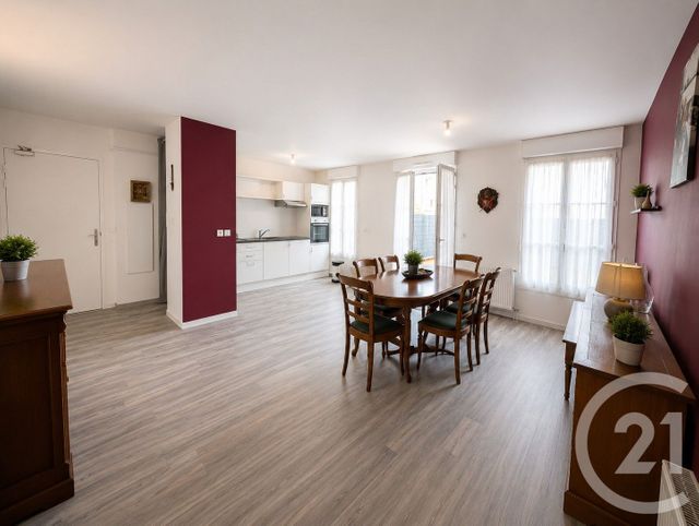 Appartement F2 à vendre - 2 pièces - 54.18 m2 - EPERNON - 28 - CENTRE - Century 21 Universal Demeure