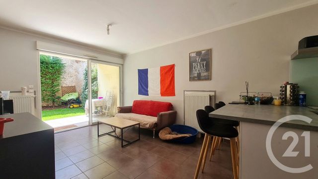 Appartement F2 à vendre - 2 pièces - 42.01 m2 - EPERNON - 28 - CENTRE - Century 21 Universal Demeure