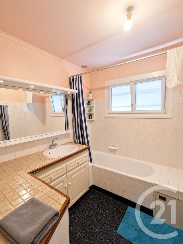 maison à vendre - 6 pièces - 130.0 m2 - EPERNON - 28 - CENTRE - Century 21 Universal Demeure