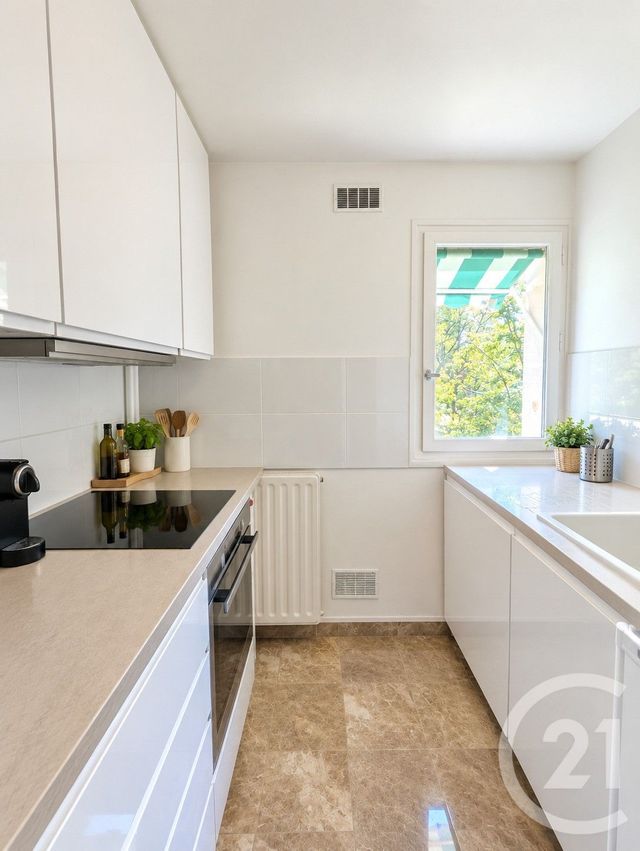 Appartement F2 à vendre - 2 pièces - 39.59 m2 - EPERNON - 28 - CENTRE - Century 21 Universal Demeure